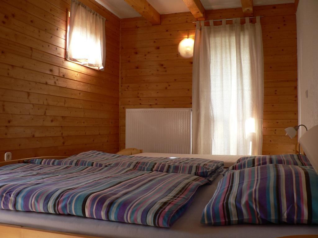 Apartments And Holiday Home Grohar Kranjska Gora Zimmer foto